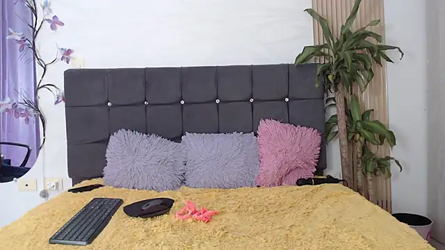 sharon ivanna12 online show from 11.10.25