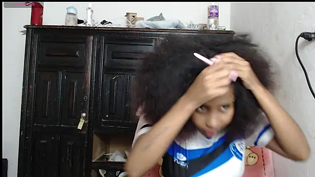 Snapshot of kataleya2021 chatting on 10.30.25 kataleya2021 online show from 10.30.25