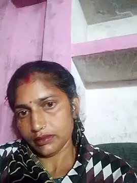 Snapshot of Pooja_shre chatting on 11.08.25 Pooja shre online show from 11.08.25