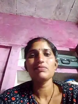 Snapshot of Pooja_shre chatting on 11.10.25 Pooja shre online show from 11.10.25