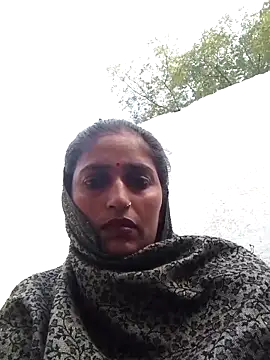 Snapshot of Pooja_shre chatting on 11.19.25 Pooja shre online show from 11.19.25