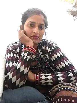 Snapshot of Pooja_shre chatting on 11.20.25 Pooja shre online show from 11.20.25