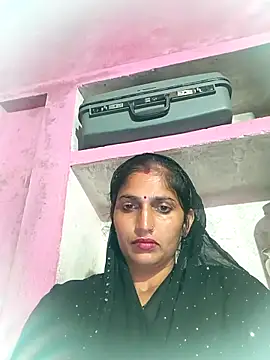 Snapshot of Pooja_shre chatting on 11.27.25 Pooja shre online show from 11.27.25