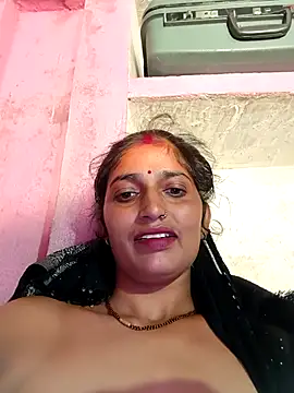 Snapshot of Pooja_shre chatting on 11.29.25 Pooja shre online show from 11.29.25