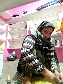 Snapshot of Pooja_shre chatting on 12.19.25 Pooja shre online show from 12.19.25