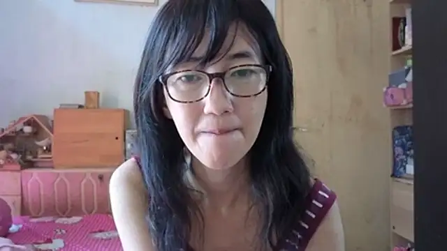 Snapshot of princessD077 chatting on 06.22.26 princessD077 online show from 06.22.26