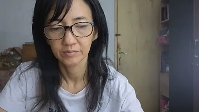 Snapshot of princessD077 chatting on 06.24.26 princessD077 online show from 06.24.26