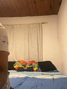 Kiiimmm00 online show from 11.28.25