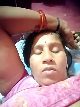 OliveGreen22 online show from 11.02.25