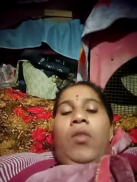 OliveGreen22 online show from 11.25.25