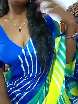 Snapshot of Sravya__ chatting on 11.24.25 Sravya online show from 11.24.25