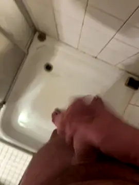 Snapshot of Ing-O2 chatting on 11.29.25 Ing-O2 online show from 11.29.25