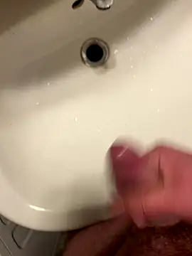 Snapshot of Ing-O2 chatting on 12.14.25 Ing-O2 online show from 12.14.25