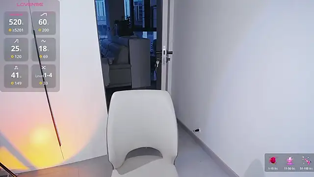 Snapshot of Kinadolly chatting on 11.02.25 Kinadolly online show from 11.02.25