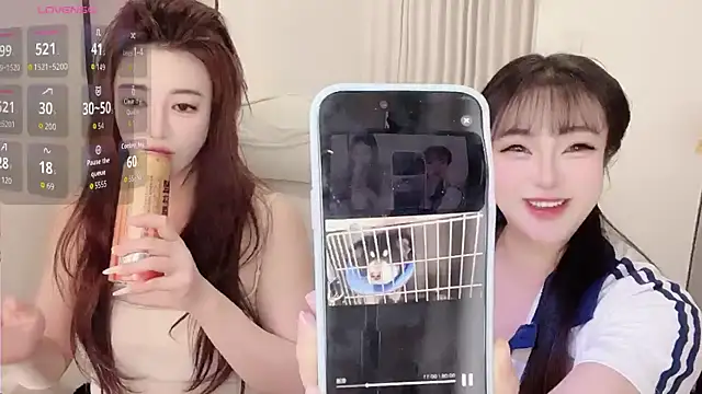 Snapshot of Kinadolly chatting on 12.14.25 Kinadolly online show from 12.14.25