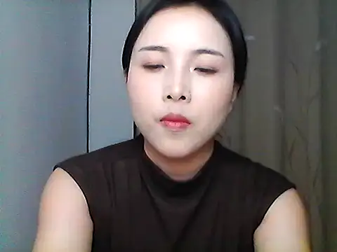 Snapshot of zxcvbnmqwas213 chatting on 10.31.25 zxcvbnmqwas213 online show from 10.31.25