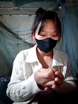 linh-miu99 online show from 11.24.25