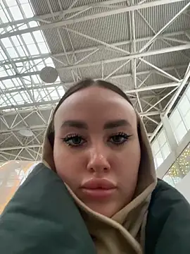 KiraSunshine online show from 12.04.25