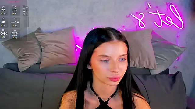 Eva Mayers online show from 10.30.25