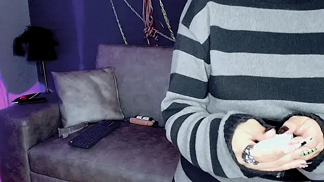 Navier   online show from 12.03.25