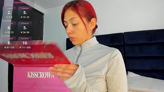 melanie roux   online show from 12.02.25