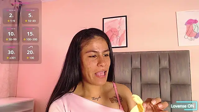 Ailyn8 online show from 10.20.25