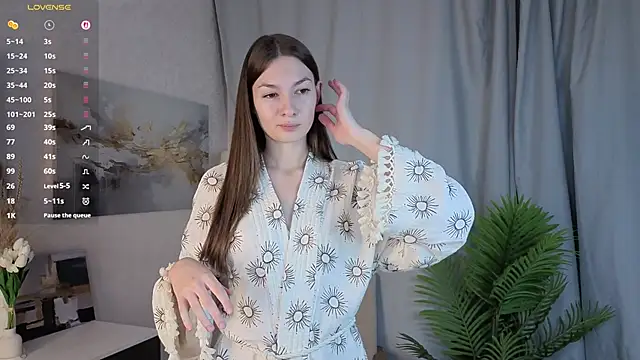 LeishaBeauman online show from 10.20.25