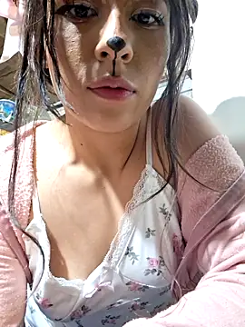 Snapshot of chloebrownn03 chatting on 10.25.25 chloebrownn03 online show from 10.25.25