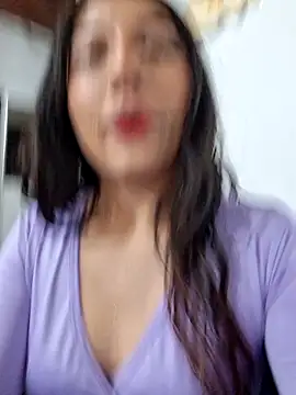 Snapshot of chloebrownn03 chatting on 10.29.25 chloebrownn03 online show from 10.29.25