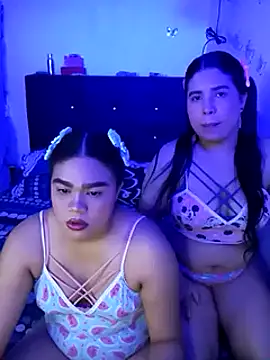 2moons full of love online show from 11.05.25