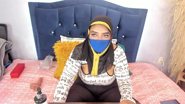 Inaya Khalifa online show from 11.29.25