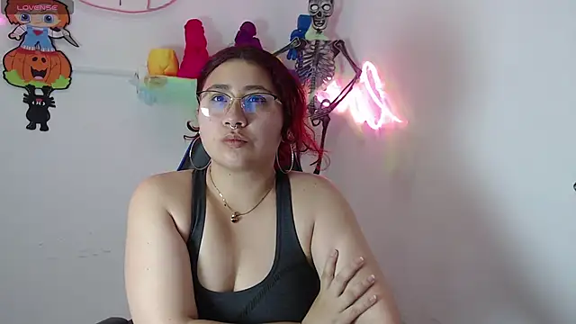 littlee red online show from 10.29.25