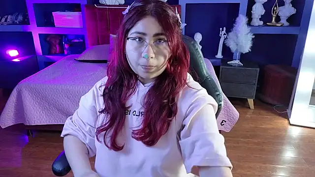 littlee red online show from 12.18.25