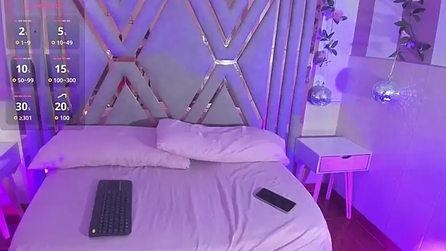 Snapshot of helenn_diaz chatting on 10.27.25 helenn diaz online show from 10.27.25