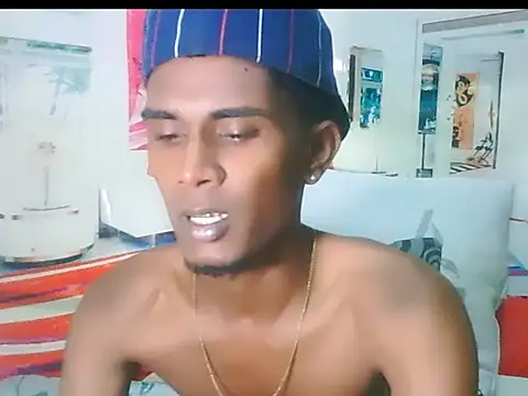 Snapshot of IndianThuggin chatting on 10.22.25 IndianThuggin online show from 10.22.25