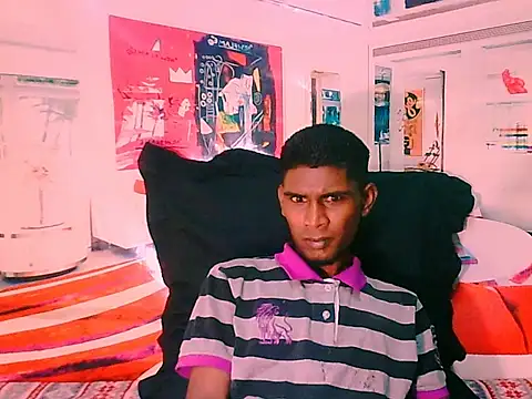 Snapshot of IndianThuggin chatting on 11.12.25 IndianThuggin online show from 11.12.25