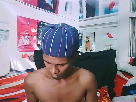 Snapshot of IndianThuggin chatting on 12.02.25 IndianThuggin online show from 12.02.25