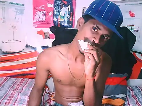 Snapshot of IndianThuggin chatting on 12.04.25 IndianThuggin online show from 12.04.25