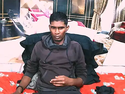 Snapshot of IndianThuggin chatting on 05.18.26 IndianThuggin online show from 05.18.26