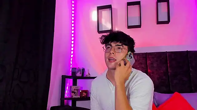 Theo Noxxx online show from 10.28.25