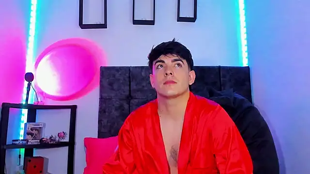 Snapshot of Theo_Noxxx chatting on 11.06.25 Theo Noxxx online show from 11.06.25