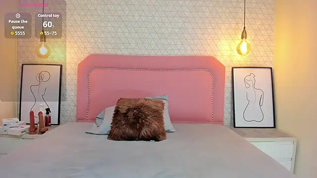 TAYLORMEYER1 online show from 10.28.25