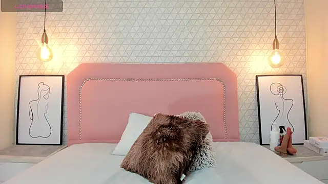 TAYLORMEYER1 online show from 11.07.25