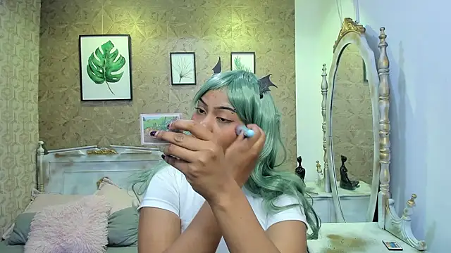 Snapshot of Sofia_clk chatting on 11.13.25 Sofia clk online show from 11.13.25