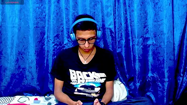 DavTwink3100 online show from 02.25.26