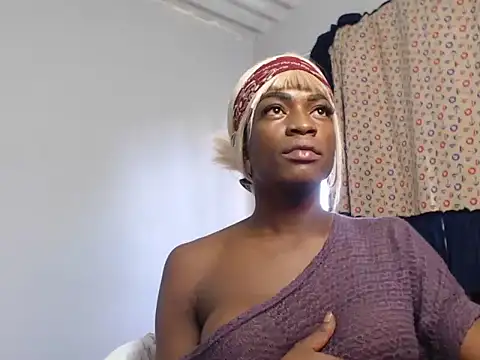 Snapshot of TheXEbonyxxx chatting on 11.20.25 TheXEbonyxxx online show from 11.20.25