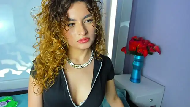 EmiliRouse  online show from 11.26.25