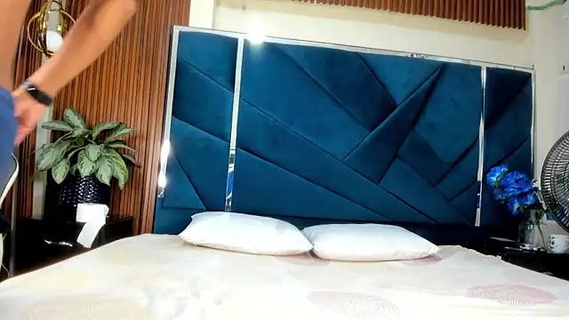 Emiliano Reyes online show from 11.01.25