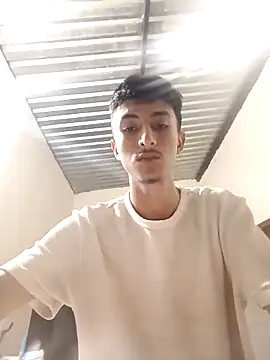 Iam Delirio online show from 12.05.25