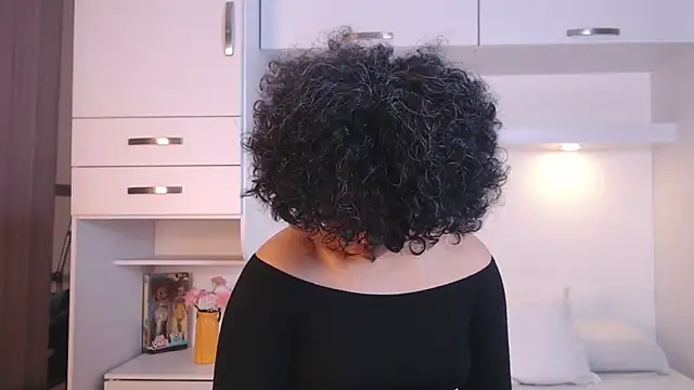 MartiRuis10 online show from 10.27.25